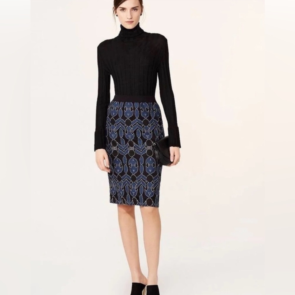 Tory Burch lace pencils skirt, size 4,